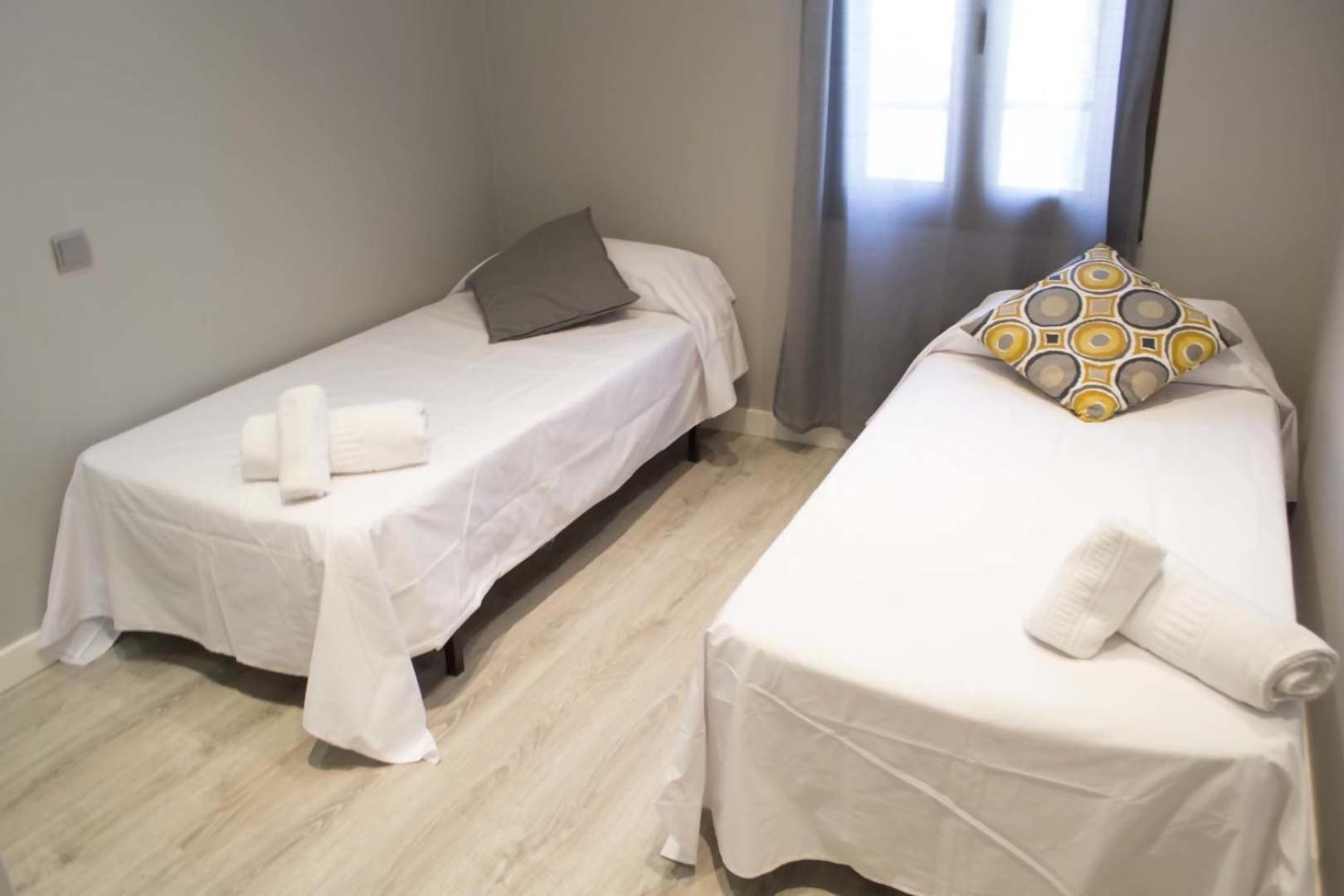 Apartamenticos Plaza Las Armas Zaragoza Kültér fotó